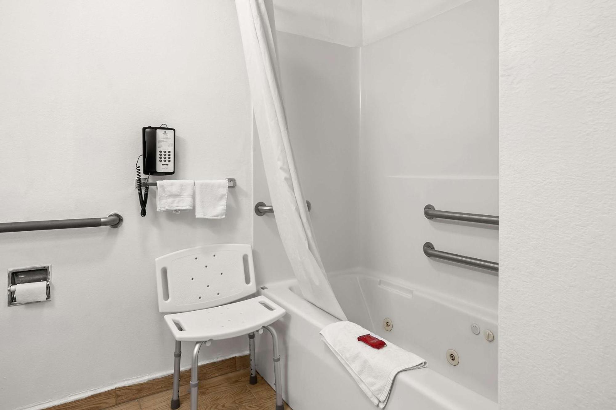 Surestay By Western Hotel Bettendorf