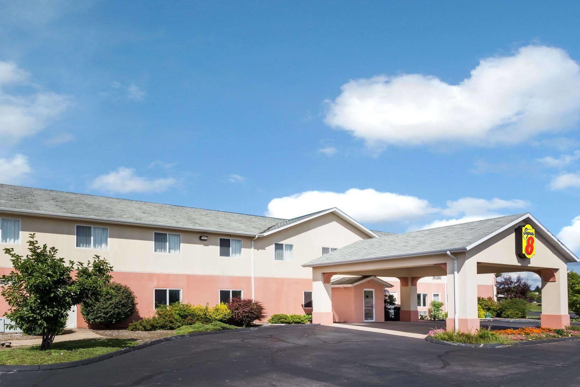 Surestay By Western Hotel 3*